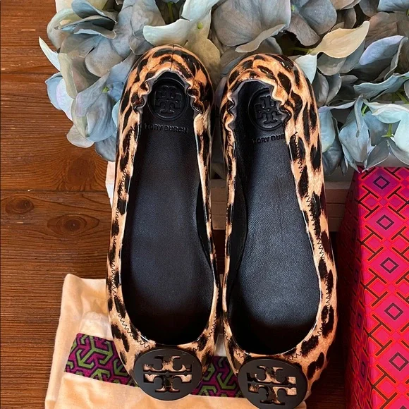NWT Tory Burch Natural Leopard Minnie Travel Ballet With Logo Printed Patent - Picture 4 of 8
